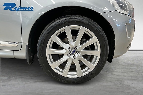 Volvo XC60 16 of 18
