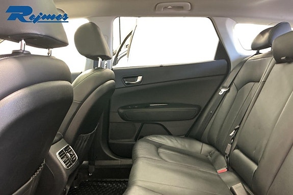 Kia Optima 10 of 17