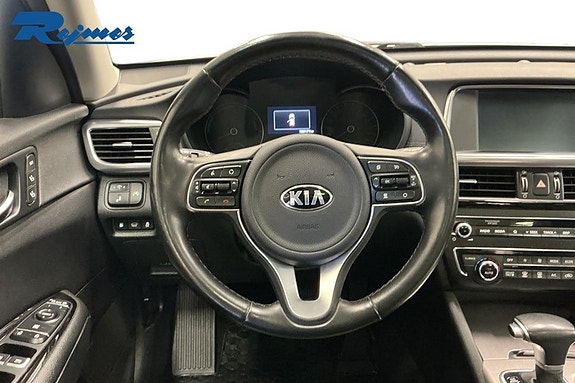 Kia Optima 8 of 17