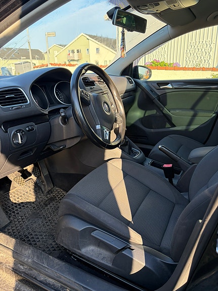 Volkswagen Golf VI 4 of 5