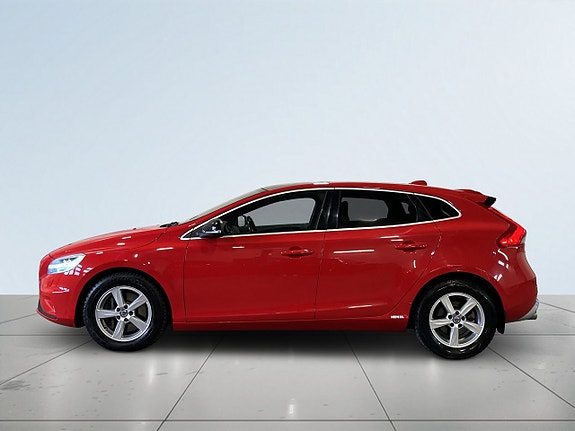 Volvo V40 4 of 5