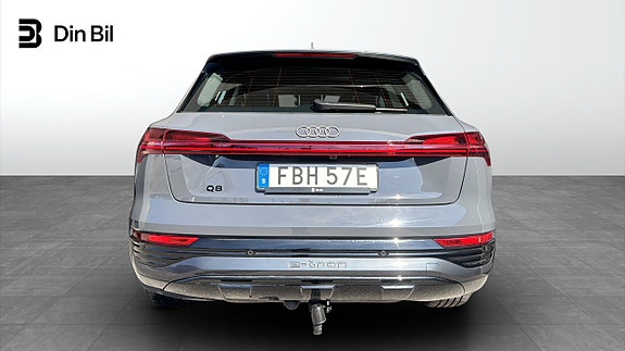 Audi Q8 e-tron 5 of 5