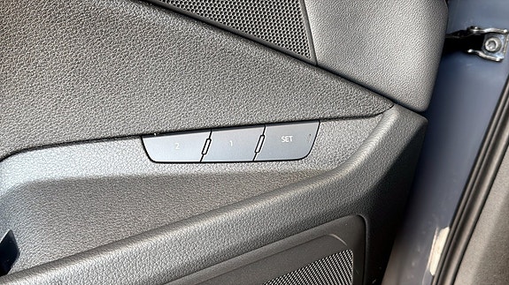 Audi Q8 e-tron 16 of 21