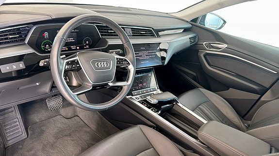 Audi Q8 e-tron 7 of 21