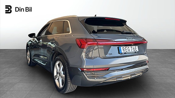 Audi Q8 e-tron 3 of 5