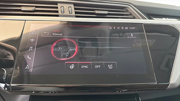 Audi Q8 e-tron 20 of 23