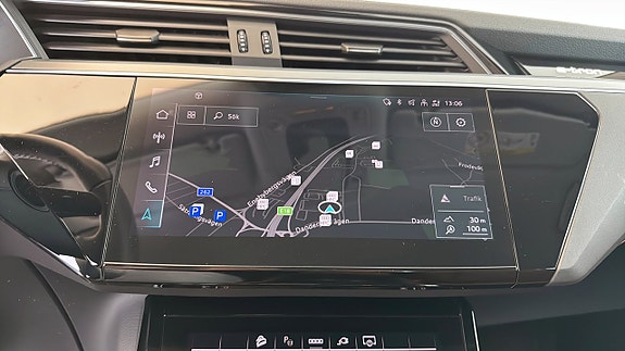 Audi Q8 e-tron 18 of 23
