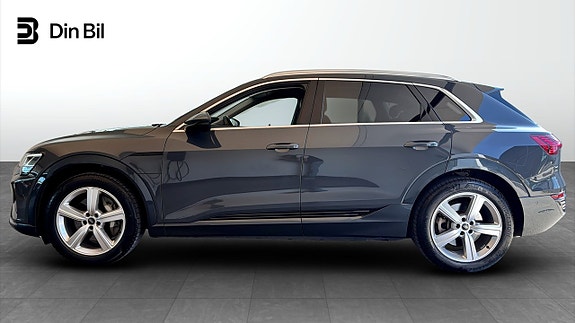 Audi Q8 e-tron 2 of 5
