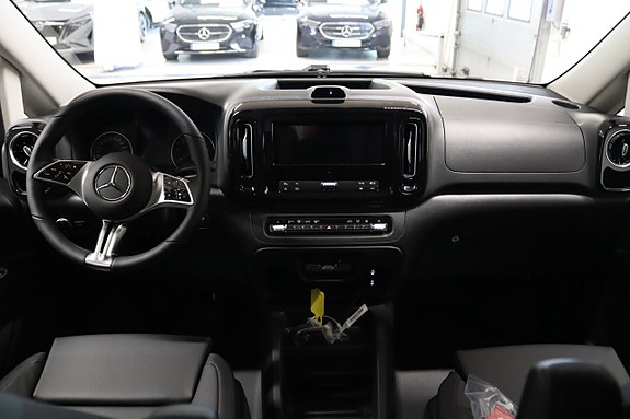 Mercedes-Benz Vito 119 11 of 17