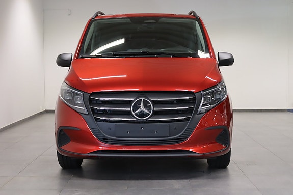 Mercedes-Benz Vito 119 2 of 5