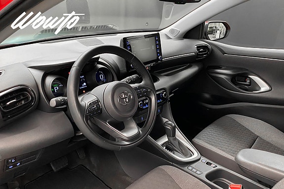 Toyota Yaris 8 of 21