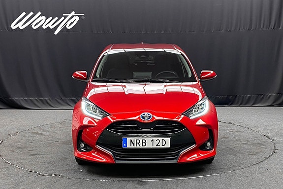 Toyota Yaris 2 of 21