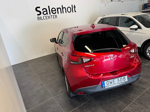Mazda 2 5 of 5