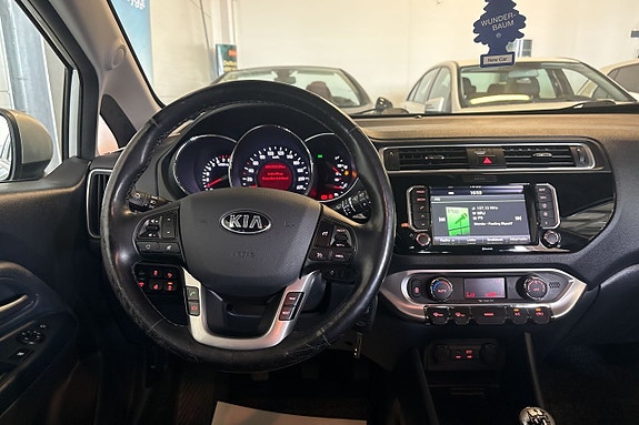 Kia Rio 13 of 17