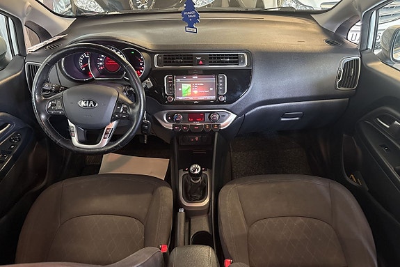 Kia Rio 12 of 17