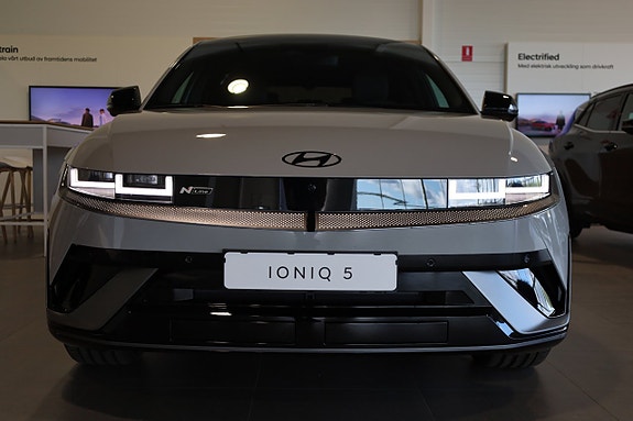 Hyundai Ioniq 5 5 of 5