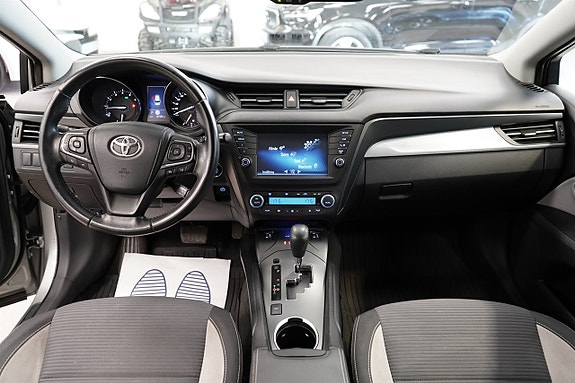 Toyota Avensis 11 of 22