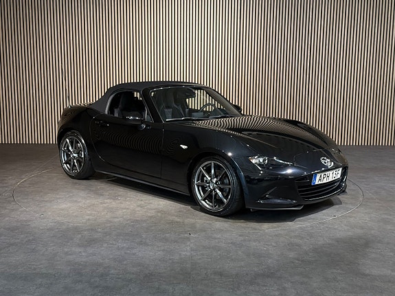 Mazda MX-5 9 of 28