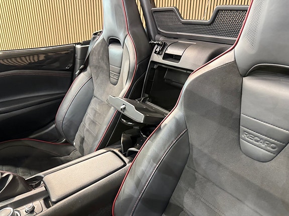 Mazda MX-5 23 of 28