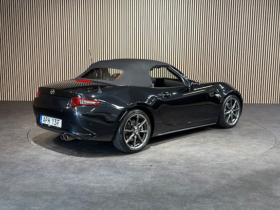 Mazda MX-5 10 of 28