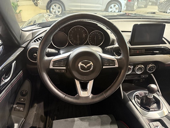 Mazda MX-5 18 of 28