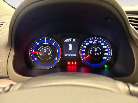 Hyundai i40 12 of 23