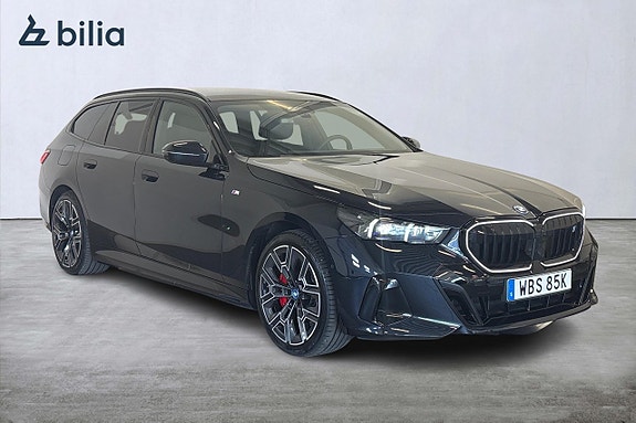 BMW i5 3 of 5