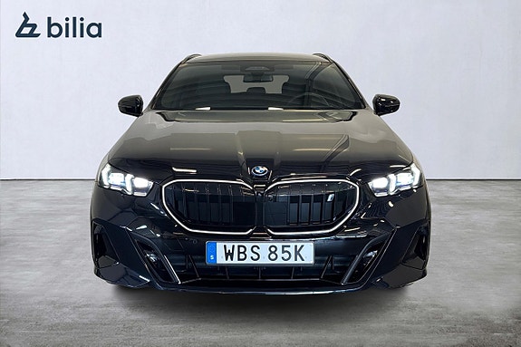BMW i5 2 of 5