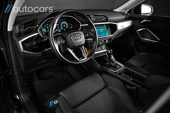Audi Q3 18 of 30