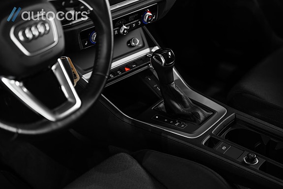 Audi Q3 26 of 30