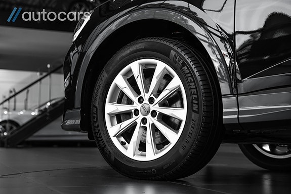 Audi Q3 8 of 30