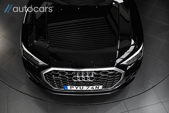 Audi Q3 9 of 30