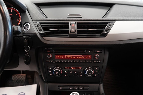 BMW X1 20 of 26