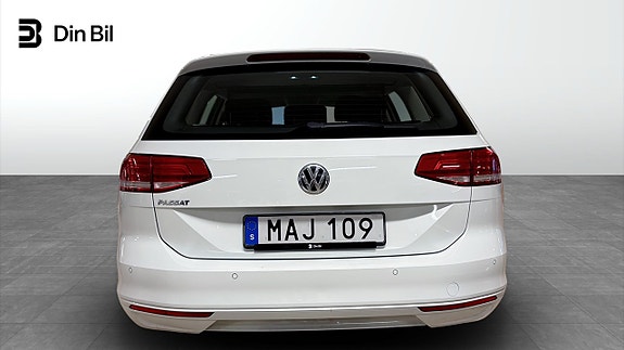 Volkswagen Passat 5 of 5