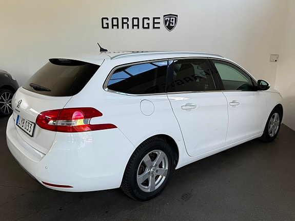 Peugeot 308 SW 5 of 5
