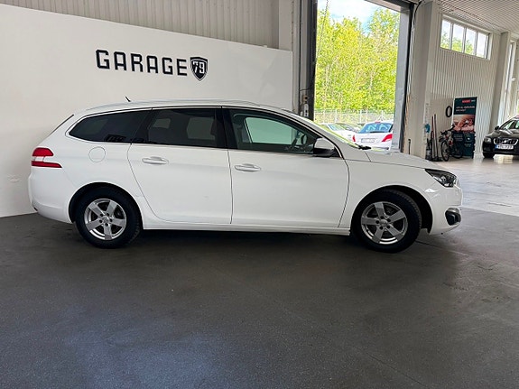 Peugeot 308 SW 6 of 14