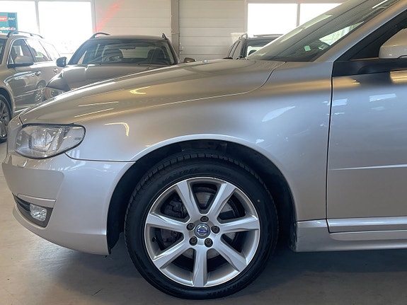 Volvo V70 9 of 24