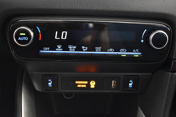 Toyota Yaris 14 of 19