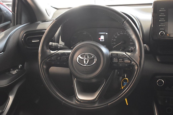 Toyota Yaris 10 of 19