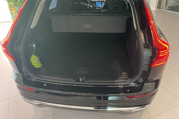 Volvo XC60 12 of 20