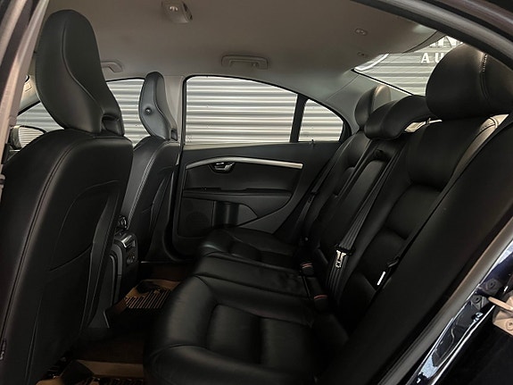 Volvo S80 18 of 19