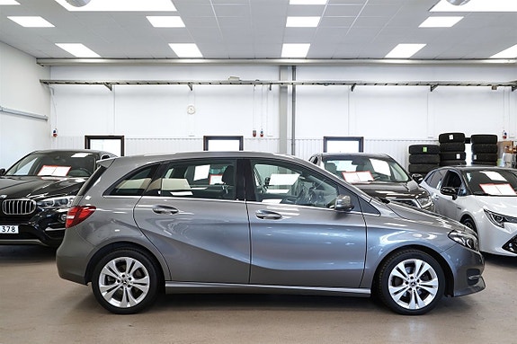 Mercedes-Benz B200 d 6 of 25