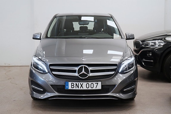 Mercedes-Benz B200 d 8 of 25