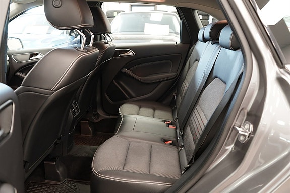 Mercedes-Benz B200 d 10 of 25