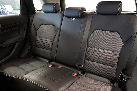 Mercedes-Benz B200 d 12 of 25
