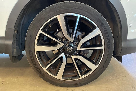 Nissan Qashqai 4 of 5