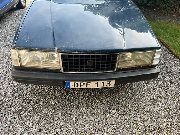 Volvo 740 2 of 5