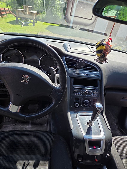Peugeot 5008 4 of 5
