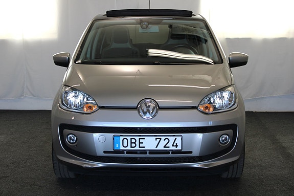 Volkswagen UP! 3 of 5