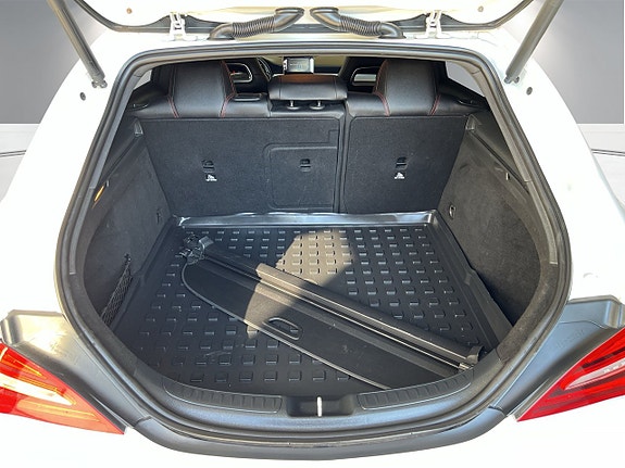 Mercedes-Benz CLA180 7 of 26
